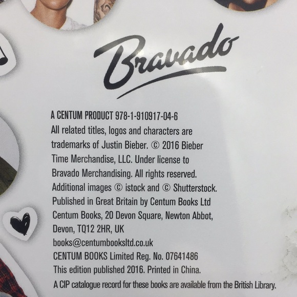Official Justin Bieber Gift Tin with 3 Books, Posters, Puzzles & Sticker… - Picture 8 of 10